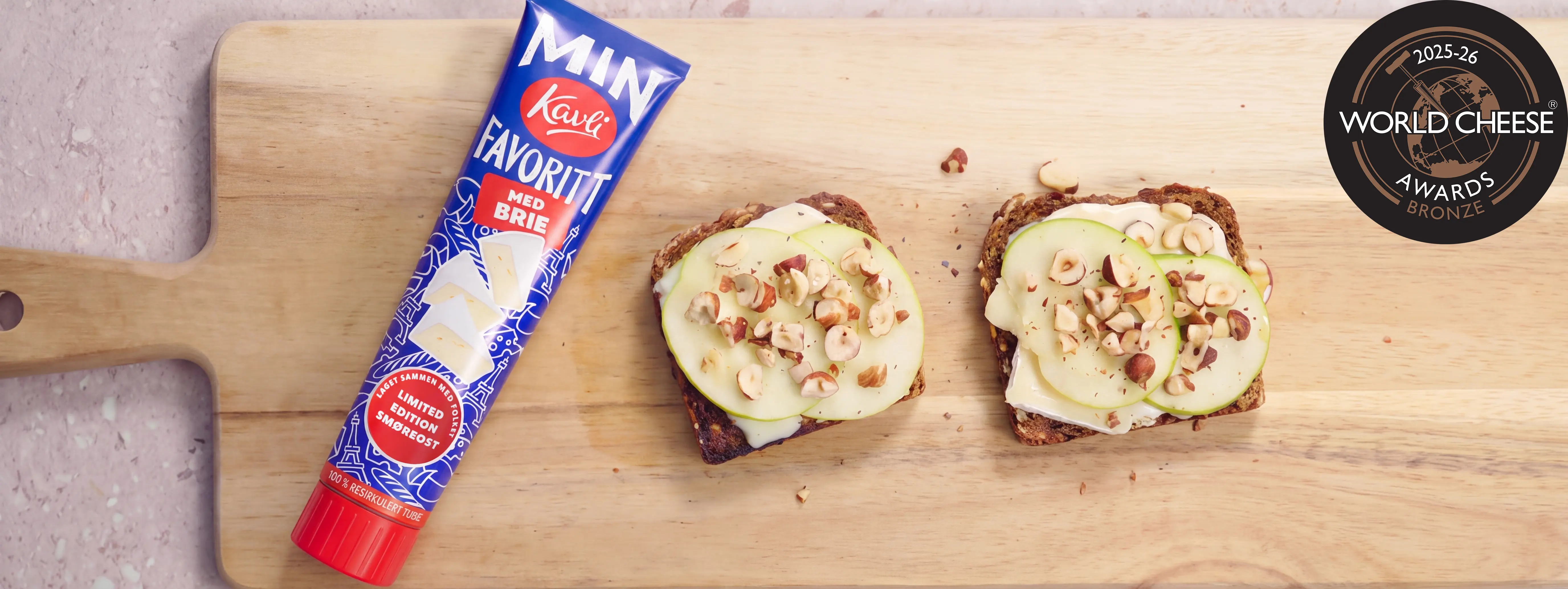 Brie med bronse rugbrød Brie med bronse rugbrød